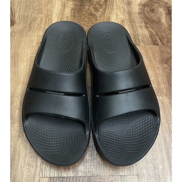 OOFOS OOahh Slide Women's size 7 Recovery Sandal Black Comfort Shoe - Picture 1 of 4